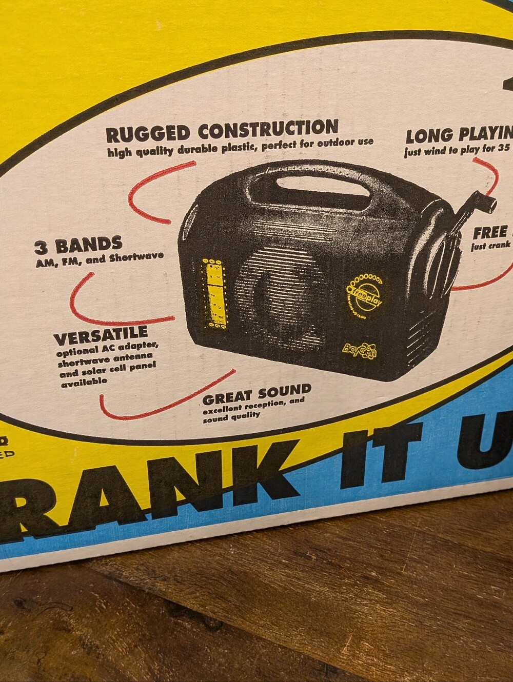Portable Hand-Crank Emergency Radio - Black